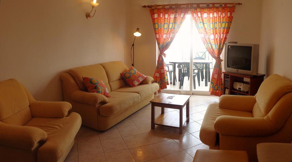 Apartamento Avenida Da Liberdade อัลบูเฟรา ห้อง รูปภาพ